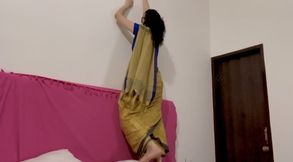 Dever nae naughty bhabhi ko choda (Hindi audio)