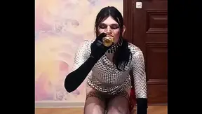 Slurping His Own Gold: Slim Crossdressers Steamy Solo Session – GayPee 18+