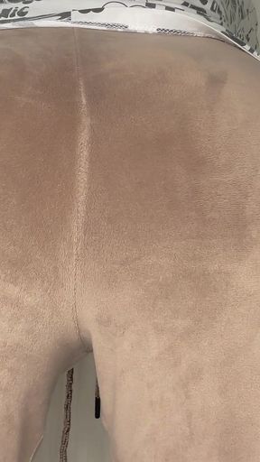Fluffy Fart Fail: When Pants Can't Handle the Stink