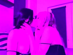 Spxrklybrat - Shemales Kissing And Sucking on Nipples