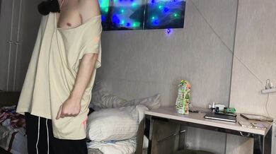 Together they fucked the girl of the best friend while he was not at home