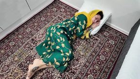 Stepbrother eagerly pleasures stepsister in hijab &mdash;  Afghan allure