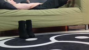 Sissy Masturbates with Feet Empress Mbella