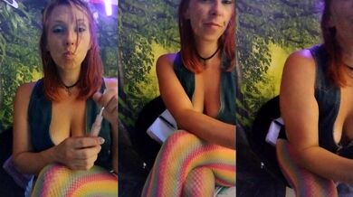 Molly Devine’s wild deepthroat show with her green eyes