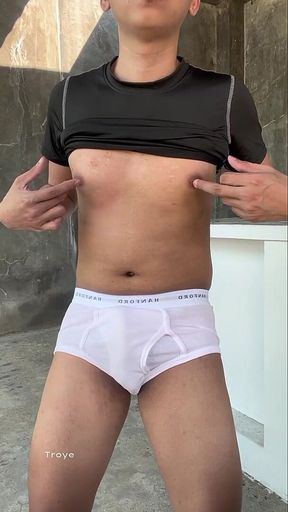Cute Sport Twink Outdoor Masturbation