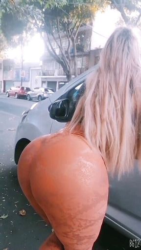 Very slutty tranny picked up by a car to have sex