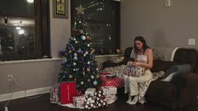 Ana Lynn Lenore and The Magic of Christmas