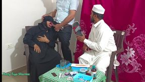 Muslim women fucked by the doctor in front of her husband because she could not get pregnant (Threesome Sex)
