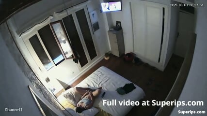 IPCAM  Italian wife masturbates out of boredom
