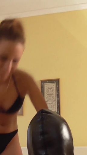 Femdom Twins Slap Slave Maskjoe