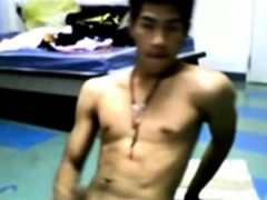 Cute Thai guy jerk and cum