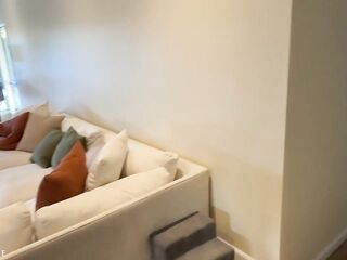 I got my 1st ever pleased ending from oiled up masseuse