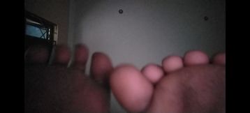 Cute hottie 18+ blesses you with her filthy feet to lick clean in exchange for all your assets.