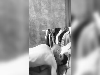 Phat with cumming in the throat
