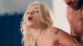 Dante Colle And Emma Rosie - Rides Fierce Cock In Reverse Cowgirl Position After Giving Head