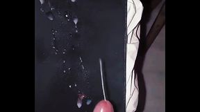 punheta tuga com muito leite