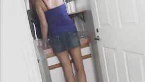 Hot blonde MILF gets pussy licked by a hot brunette young