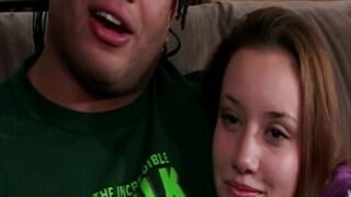 กลุ่มชายผิวสีจากอังกฤษรุมข่มขืนช่องคลอดและทวารหนักของหญิงสาวชาวยุโรปด้วยการสอดใส่สองทางอย่างรุนแรงหลังจากที่เธอสำเร็จความใคร่ทางปากอย่างไม่เรียบร้อย