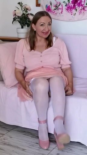 Electric Slide: Granny Barbie and Student Ken's Funky Moves!   Clip 1