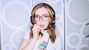 Gamer Girl Loses Bet