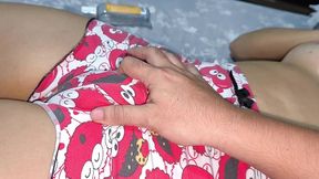 vecina le gusta usar pijama corta para excitarme