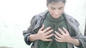 Bhabhi ko ghar me band kar ke pel diya