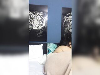 I bang my girlfriend until this babe has an climax and that babe asks me to cum inside her