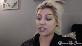 Two hot babes share lucky guy in FFM threesome
