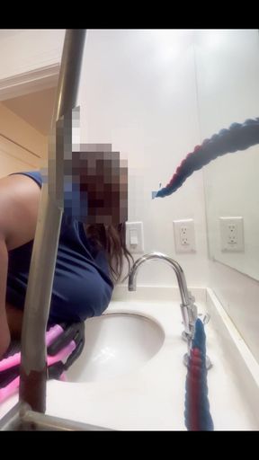 I’m Being Slowly Fucked by Aliens!