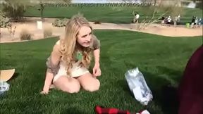 Se masturba en un partido de golf