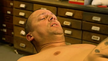 MANU MAGNUM and MIA DE BERG - THE GERMAN NAUGHTY SLUTS