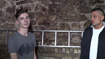 2185 Jerome JAMES dosé par un mec de cité TBMLe minet JEROME JAMES Se fait ...