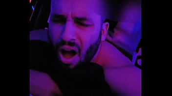 COMI O MOTORISTA DO UBER NO ESTACIONAMENTO E DEPOIS LEVEI PRO MOTEL PRA FAZER DE FEMEA.