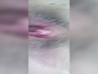 Playing with my cunt secretly in the washroom