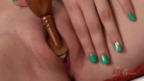 Mandy Muse uses her tight pink pussy to soothe her throbbing clit with her vibrator