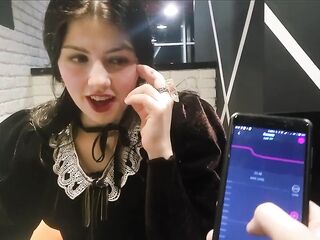 Making Girlfriend Cum in Public Restaurant