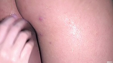 mi compañera de cuarto se me te a bañar conmigo <3