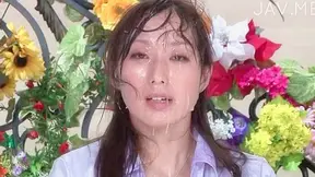 Messy facial for lovely cutie after giving a midblowing head