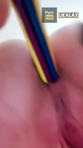 I put pencils in my ass. How many are there?