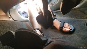 Driving BMW e46 in Teva Sandals Under Pedal