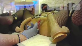 Japanese babe gets tied up and used