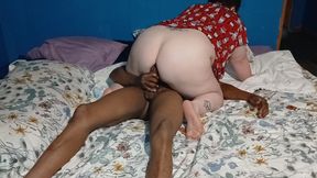 Sloppy Lynn Anal Training Riding