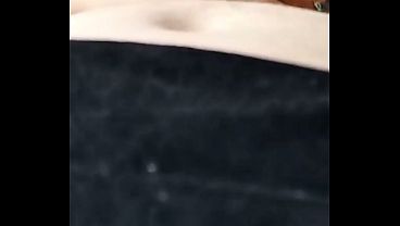 Hermosa asi&aacute_tica tetona en un rom&aacute_ntico encuentro sexual