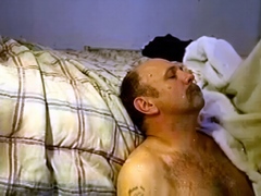 Amateur Bareback Bears Sucking and Fucking
