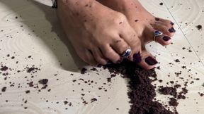 Tamil Mistress Mami Hot Sexy Yummy Feet Cake for Tamil Slaves