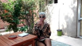 le miente y lo engana al marido con el piletero , le llena la concha de leche y la deja embarazada parte 1