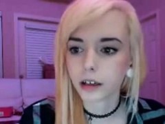 Skinny web cam teen