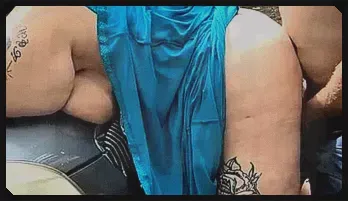 Steamy Car Sex: Wet Pussy Gets Fucked Outdoors