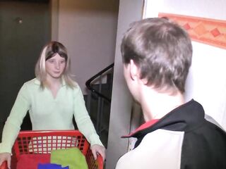 Large butt tattooed wife just came to her neighbour for assist about her laundry...then this babe suddenly accepts and a screw aid