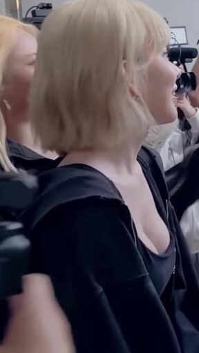 K-pop mom goes wild in Japan